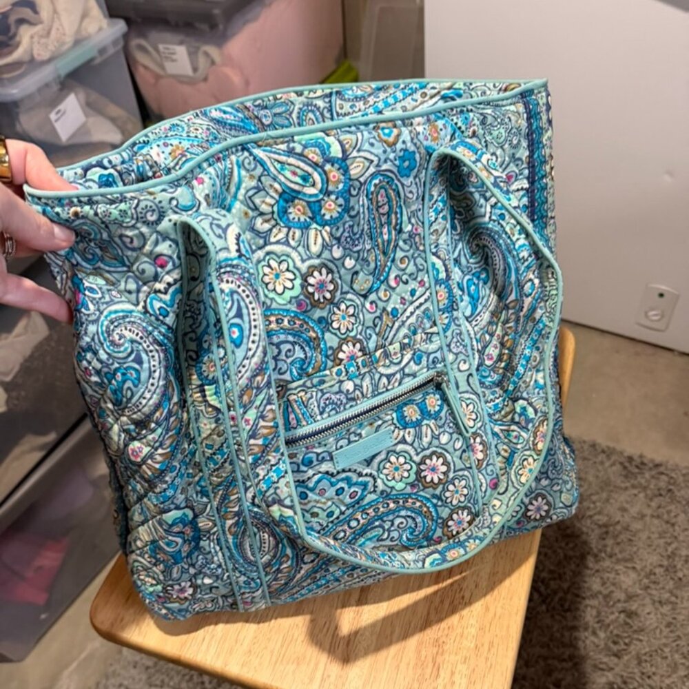 Vera Bradley Miller Tote Bag Large Blue Retired Pattern Overnight Travel